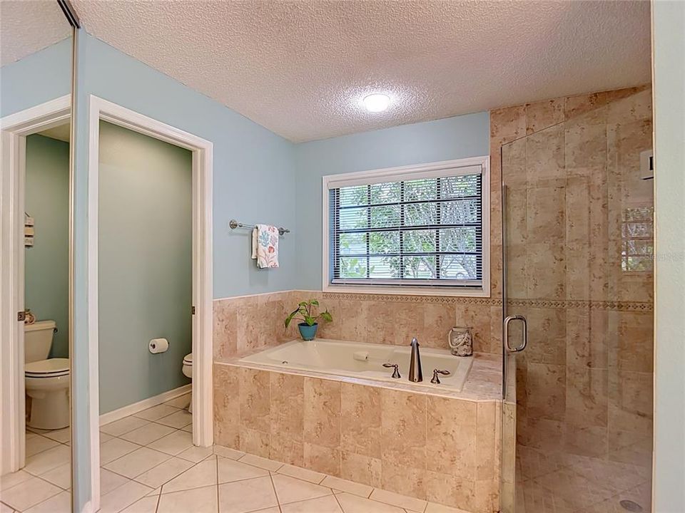 Active With Contract: $355,000 (3 beds, 2 baths, 1832 Square Feet)