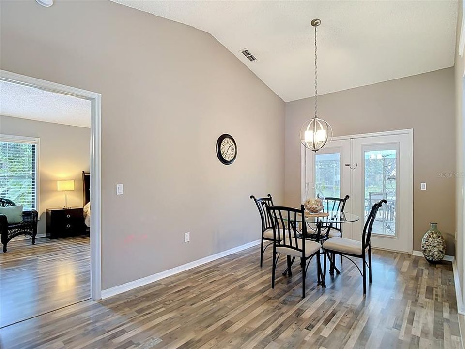 Active With Contract: $355,000 (3 beds, 2 baths, 1832 Square Feet)