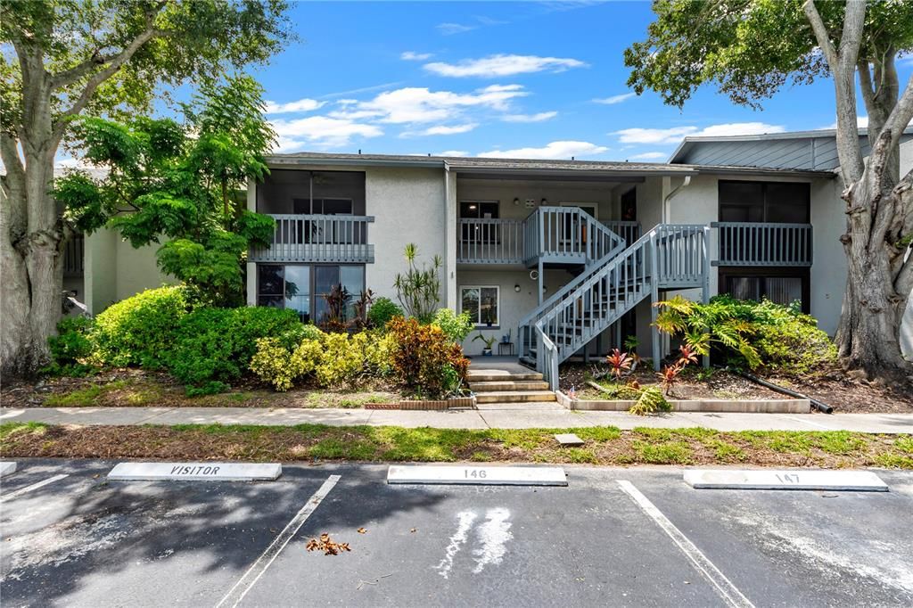 For Sale: $175,000 (2 beds, 2 baths, 960 Square Feet)