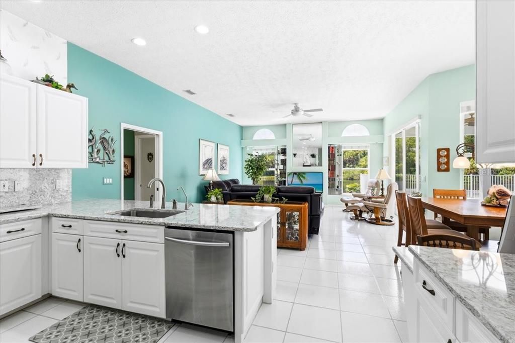 En Venta: $659,000 (3 camas, 2 baños, 2140 Pies cuadrados)