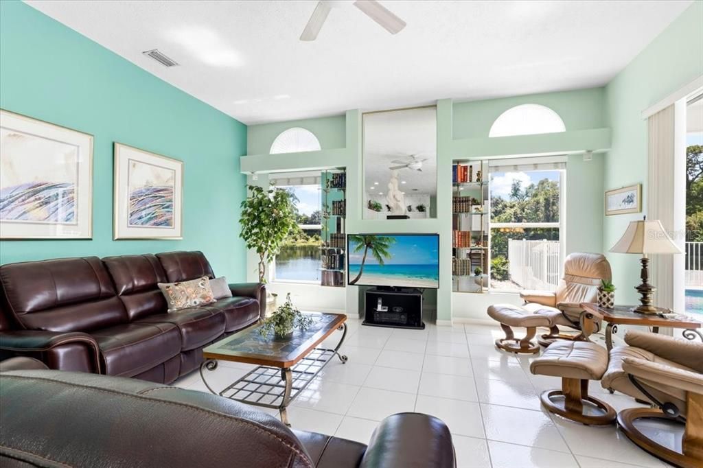 En Venta: $659,000 (3 camas, 2 baños, 2140 Pies cuadrados)