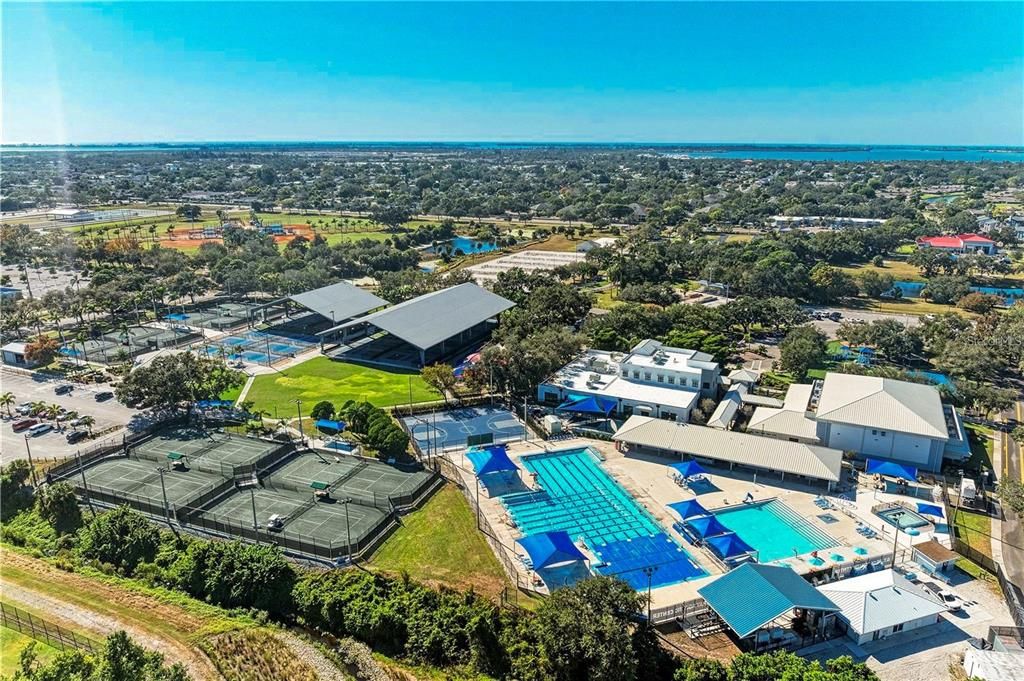En Venta: $659,000 (3 camas, 2 baños, 2140 Pies cuadrados)