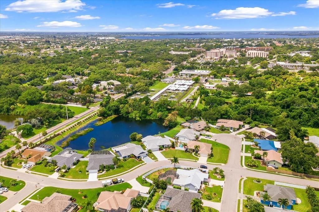 En Venta: $659,000 (3 camas, 2 baños, 2140 Pies cuadrados)