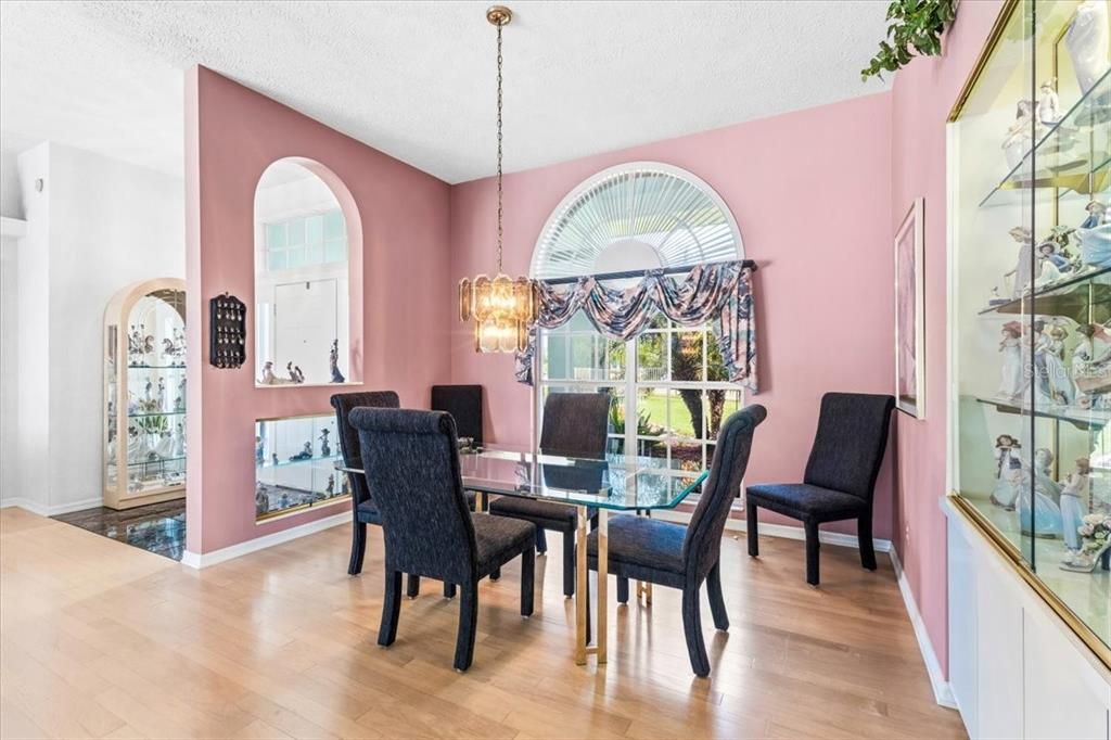 En Venta: $659,000 (3 camas, 2 baños, 2140 Pies cuadrados)