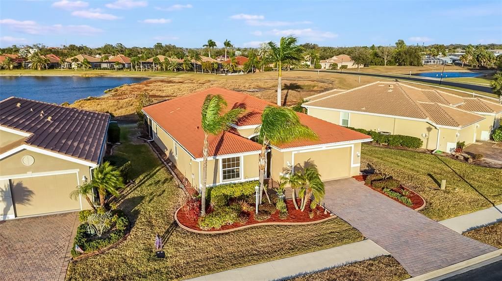 На продажу: $379,900 (3 спален, 2 ванн, 1986 Квадратных фут)