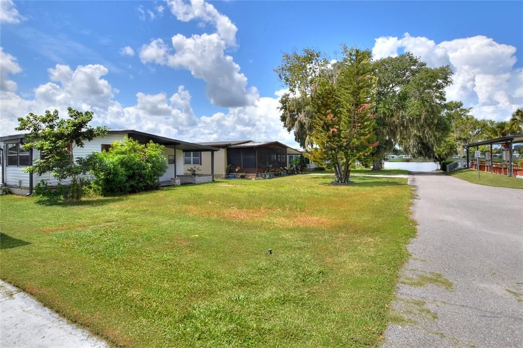 На продажу: $179,900 (2 спален, 2 ванн, 1090 Квадратных фут)