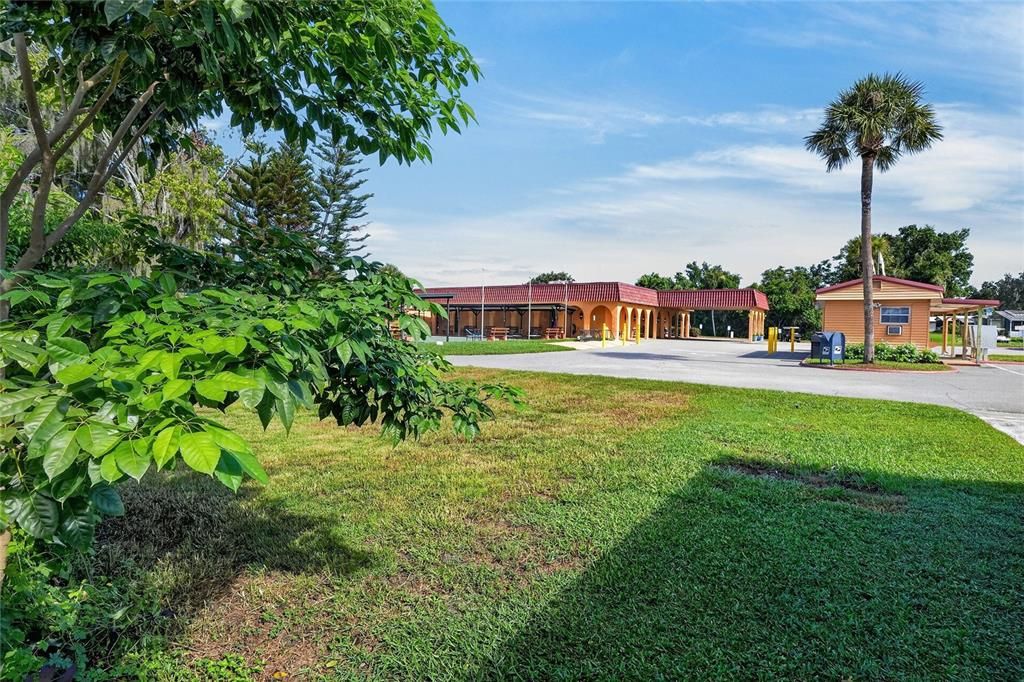 На продажу: $179,900 (2 спален, 2 ванн, 1090 Квадратных фут)