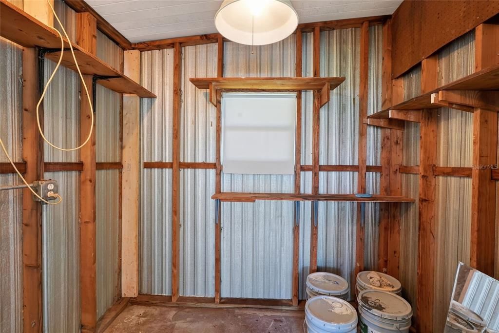 На продажу: $179,900 (2 спален, 2 ванн, 1090 Квадратных фут)