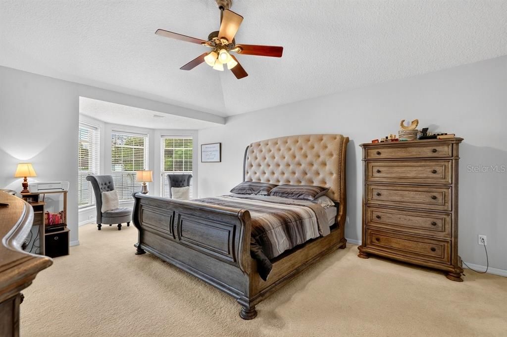 For Sale: $369,000 (3 beds, 2 baths, 2122 Square Feet)