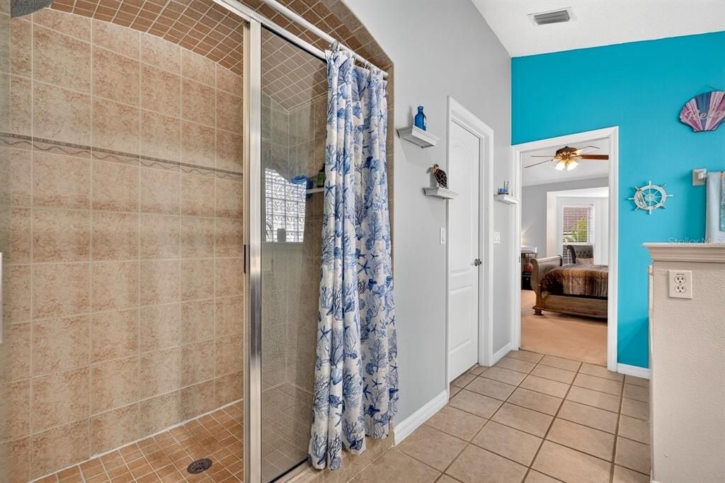 For Sale: $369,000 (3 beds, 2 baths, 2122 Square Feet)