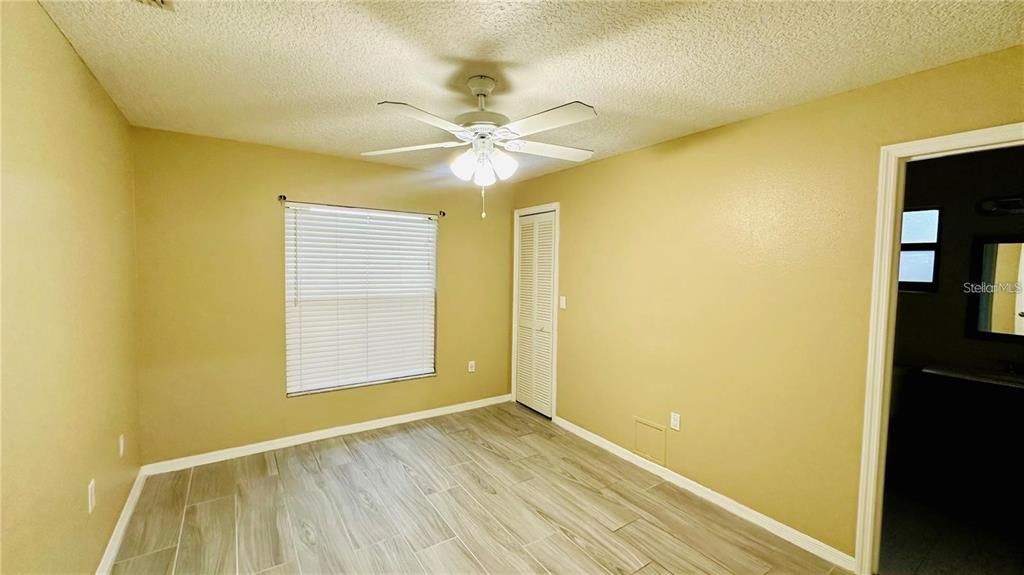 For Rent: $1,950 (3 beds, 2 baths, 1125 Square Feet)