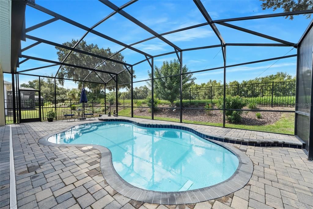 For Sale: $695,000 (3 beds, 3 baths, 2754 Square Feet)
