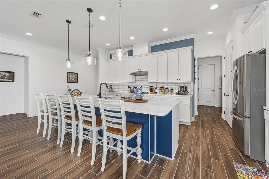 For Sale: $695,000 (3 beds, 3 baths, 2754 Square Feet)