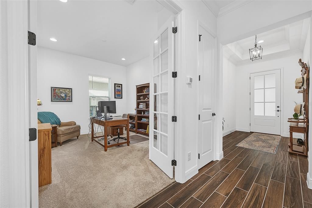 For Sale: $695,000 (3 beds, 3 baths, 2754 Square Feet)