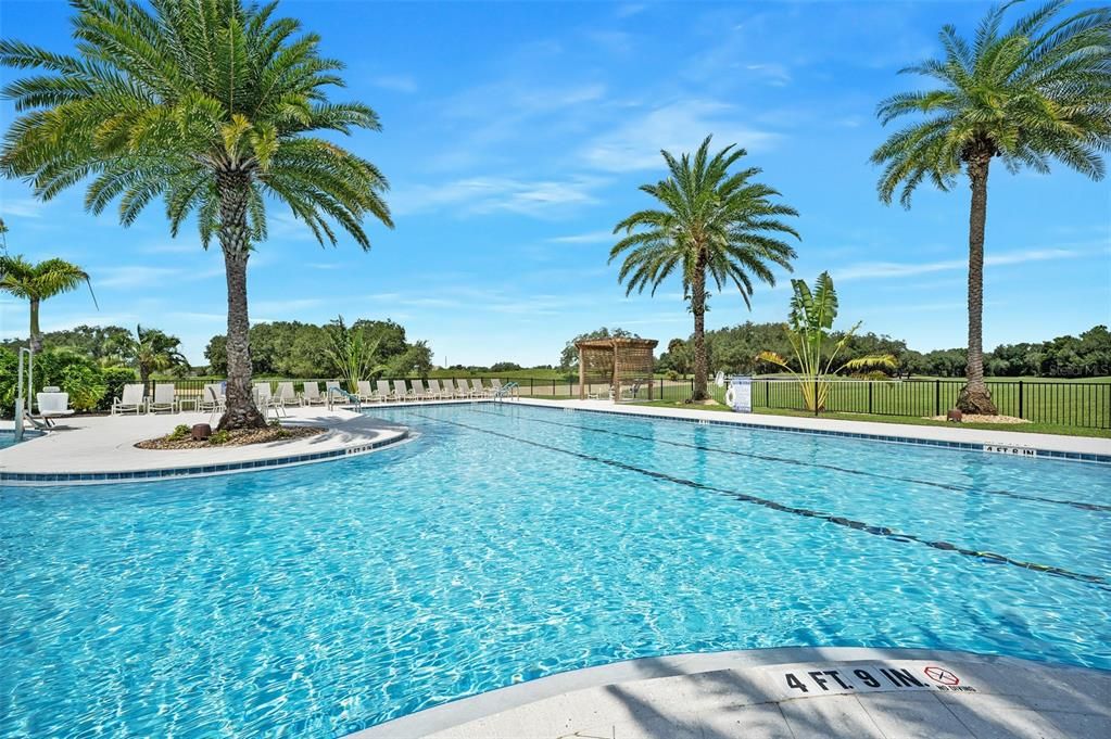 For Sale: $695,000 (3 beds, 3 baths, 2754 Square Feet)