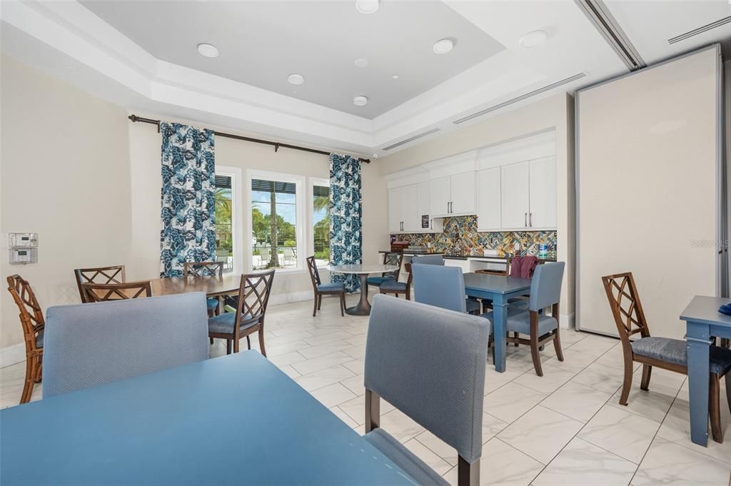 For Sale: $695,000 (3 beds, 3 baths, 2754 Square Feet)