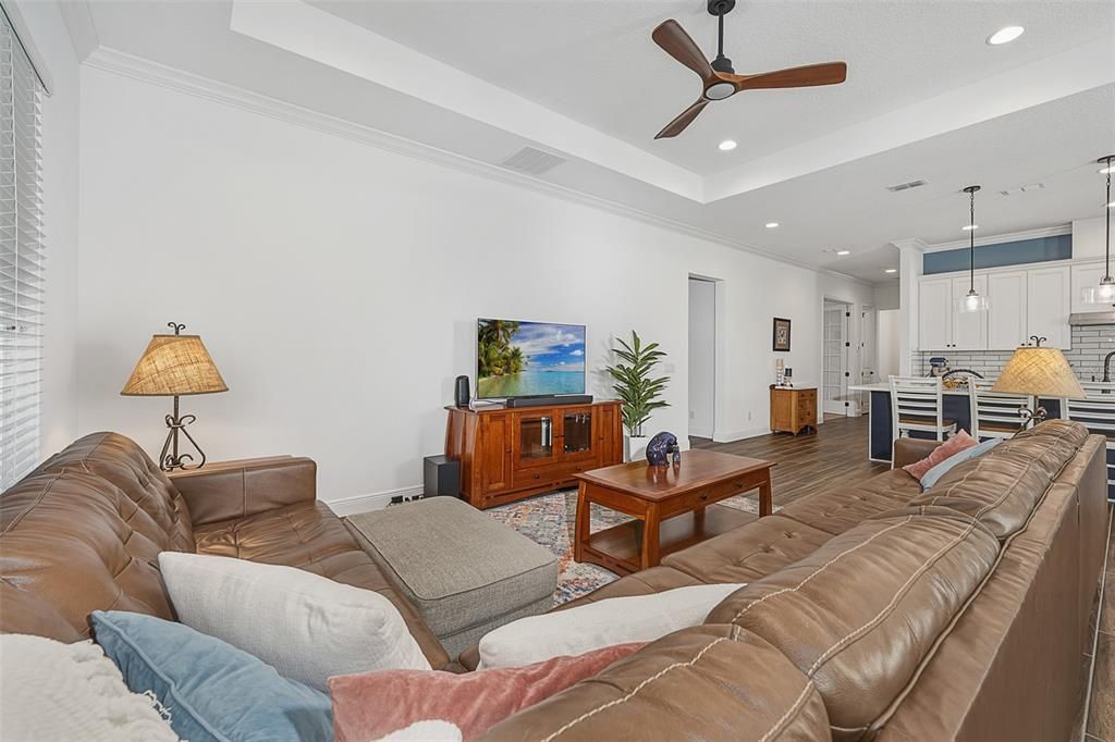 For Sale: $695,000 (3 beds, 3 baths, 2754 Square Feet)