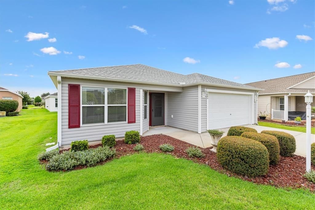 For Sale: $345,000 (3 beds, 2 baths, 1542 Square Feet)