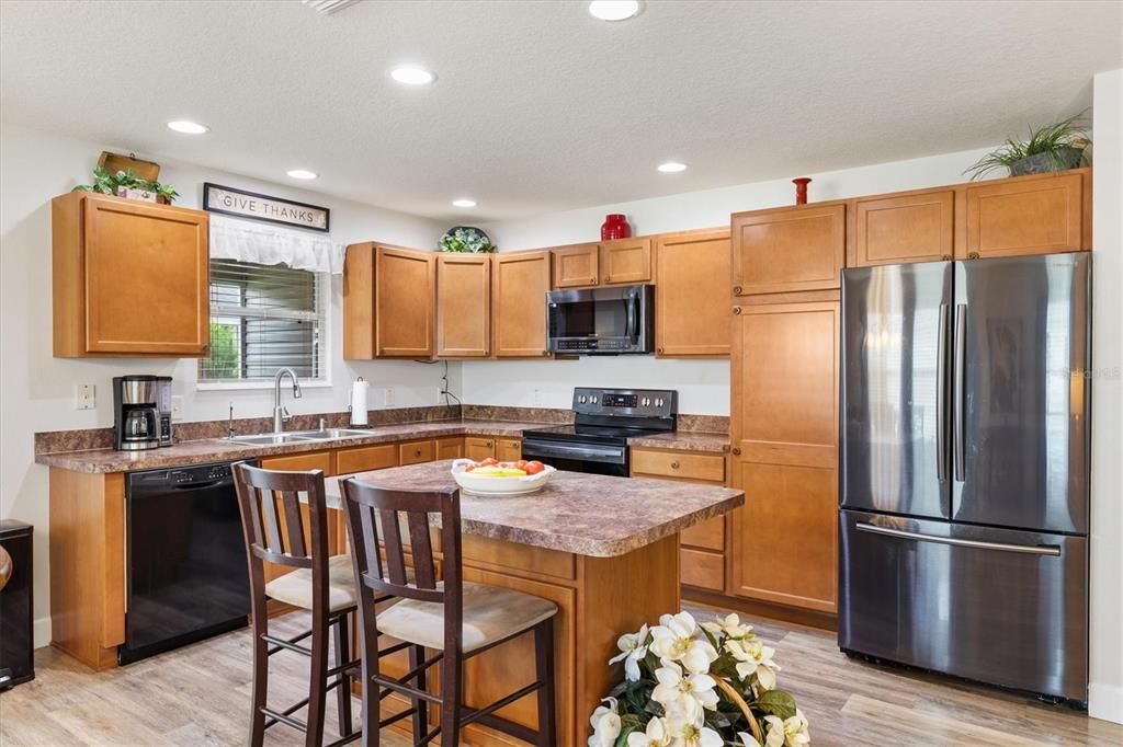For Sale: $345,000 (3 beds, 2 baths, 1542 Square Feet)