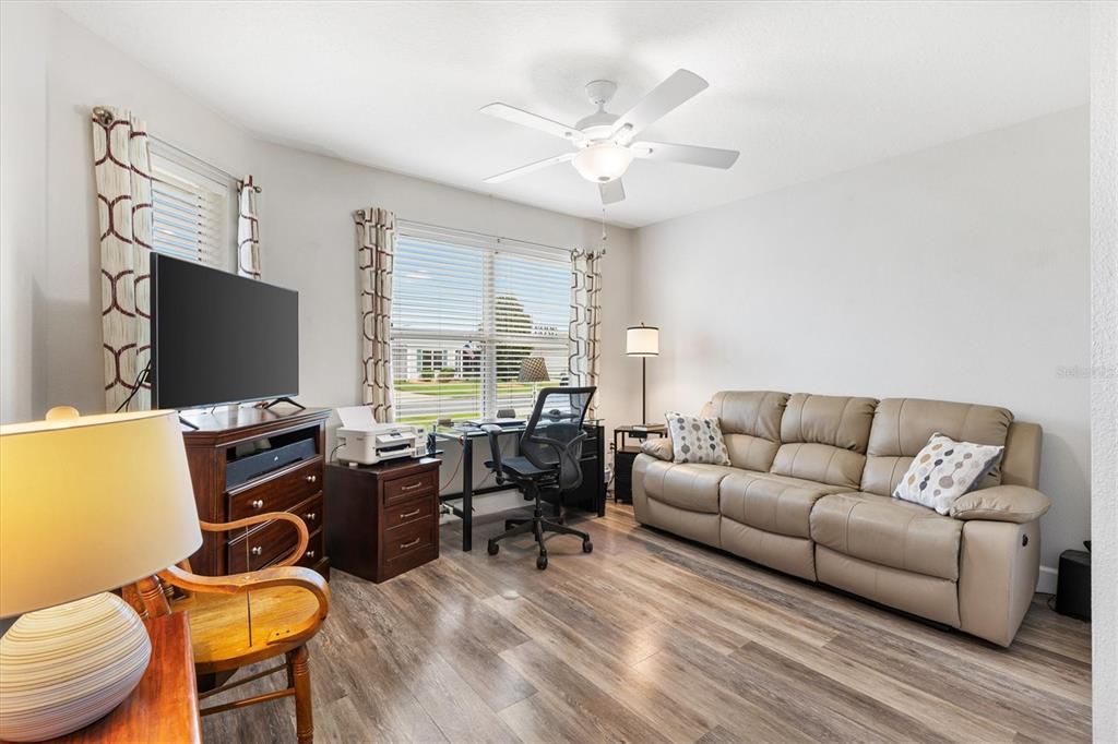 For Sale: $345,000 (3 beds, 2 baths, 1542 Square Feet)