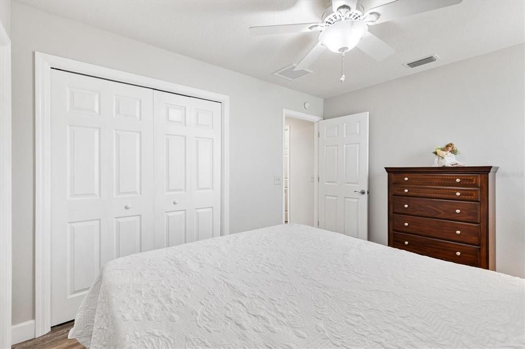 For Sale: $345,000 (3 beds, 2 baths, 1542 Square Feet)