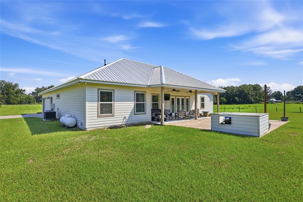 For Sale: $559,000 (4 beds, 2 baths, 2030 Square Feet)
