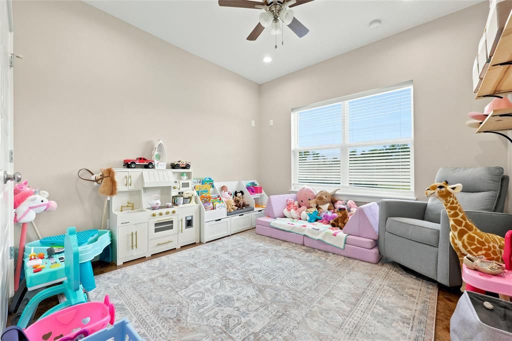 For Sale: $559,000 (4 beds, 2 baths, 2030 Square Feet)