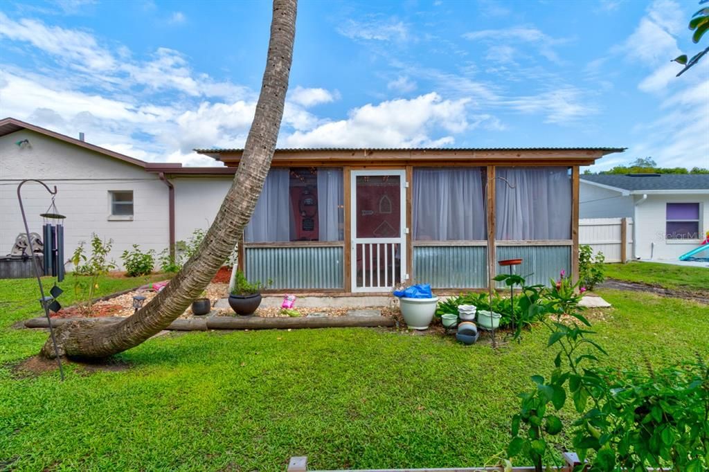For Sale: $320,000 (3 beds, 2 baths, 1496 Square Feet)