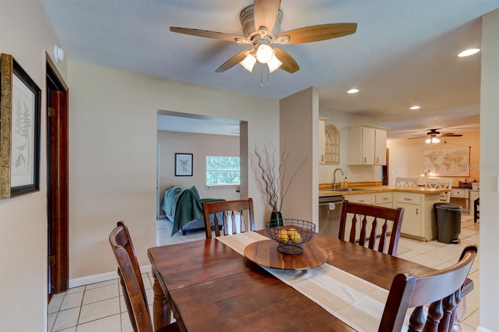 For Sale: $320,000 (3 beds, 2 baths, 1496 Square Feet)