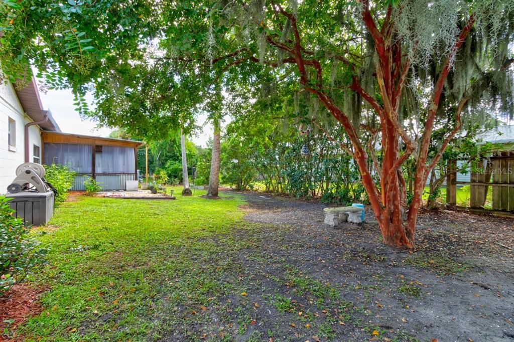 For Sale: $320,000 (3 beds, 2 baths, 1496 Square Feet)