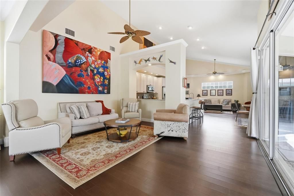 En Venta: $604,900 (3 camas, 3 baños, 2078 Pies cuadrados)
