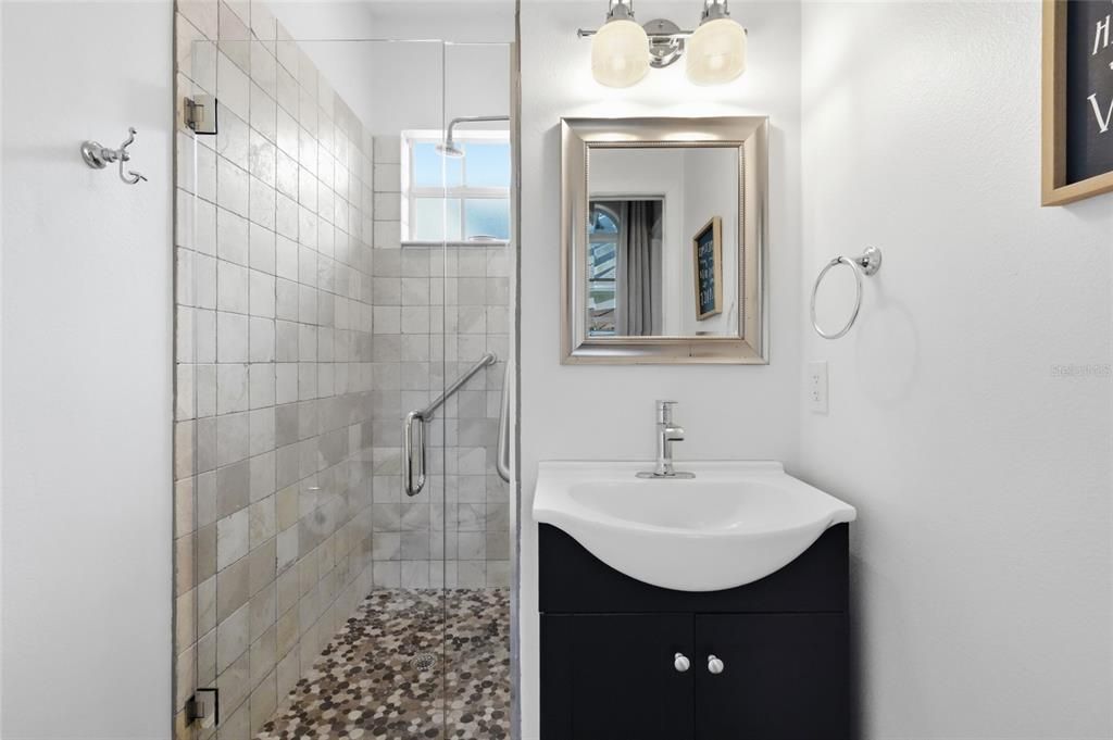 En Venta: $604,900 (3 camas, 3 baños, 2078 Pies cuadrados)