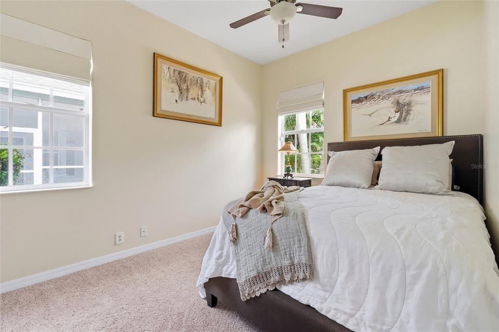 En Venta: $604,900 (3 camas, 3 baños, 2078 Pies cuadrados)