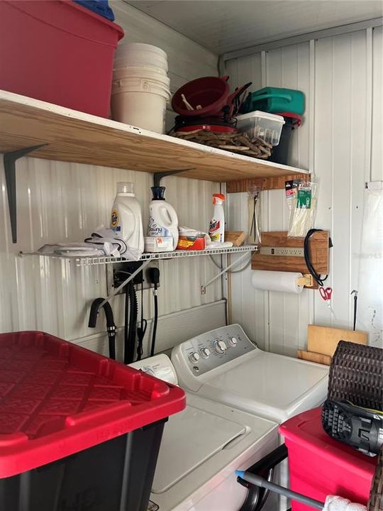 На продажу: $165,000 (2 спален, 2 ванн, 984 Квадратных фут)