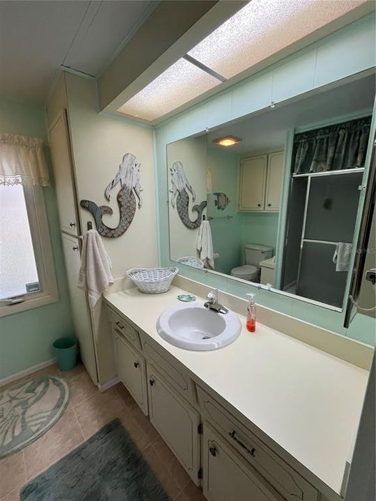 На продажу: $165,000 (2 спален, 2 ванн, 984 Квадратных фут)
