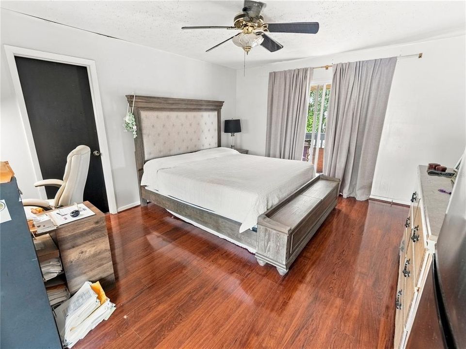 En Venta: $1,600,000 (6 camas, 6 baños, 1498 Pies cuadrados)