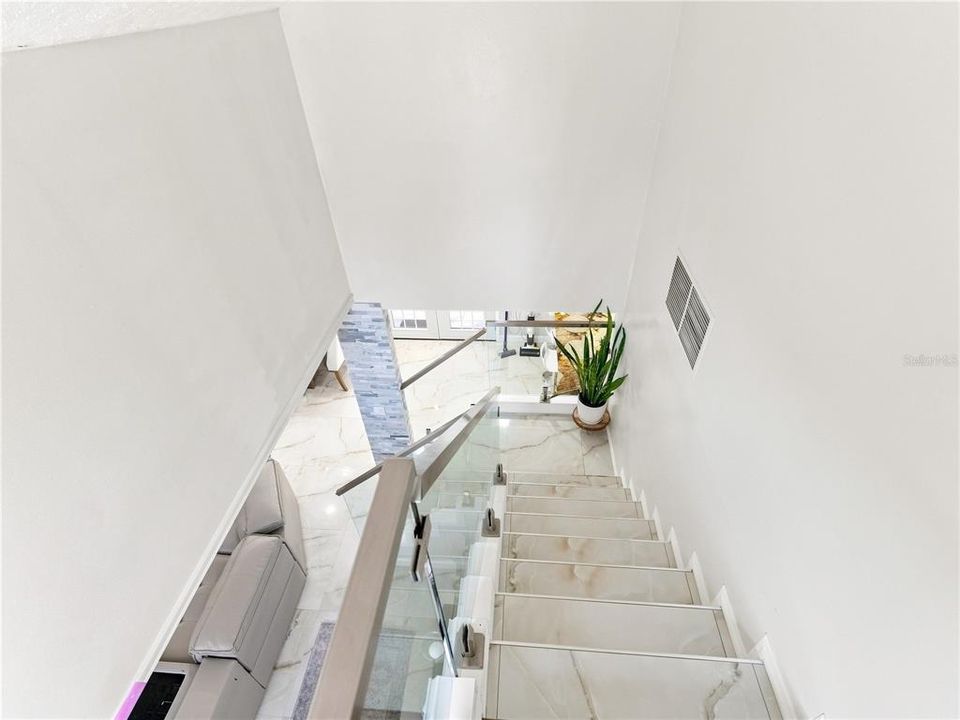 En Venta: $1,600,000 (6 camas, 6 baños, 1498 Pies cuadrados)