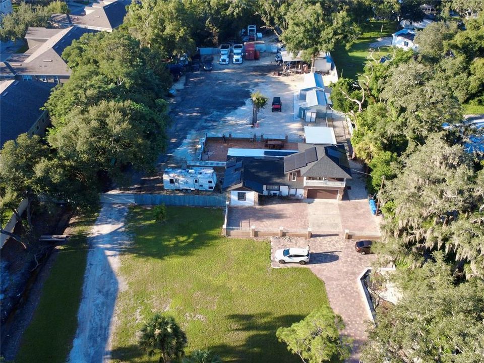 En Venta: $1,600,000 (6 camas, 6 baños, 1498 Pies cuadrados)
