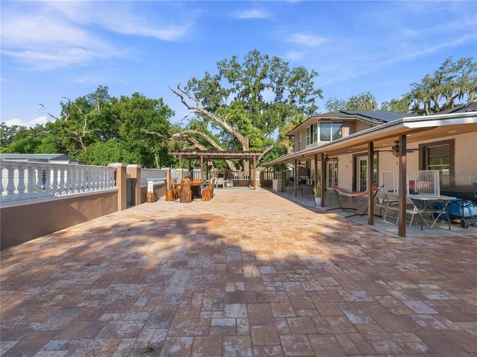 En Venta: $1,600,000 (6 camas, 6 baños, 1498 Pies cuadrados)