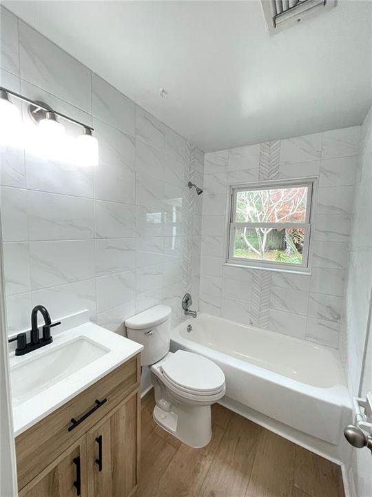 В аренду: $2,275 (3 спален, 2 ванн, 1320 Квадратных фут)