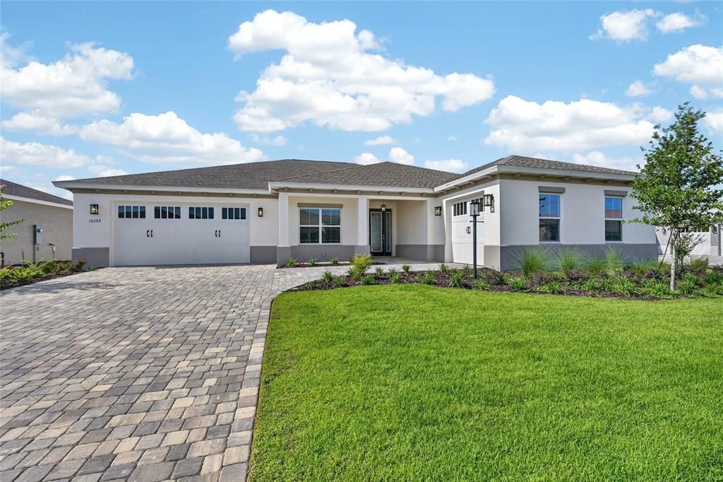 For Sale: $548,400 (3 beds, 3 baths, 2373 Square Feet)