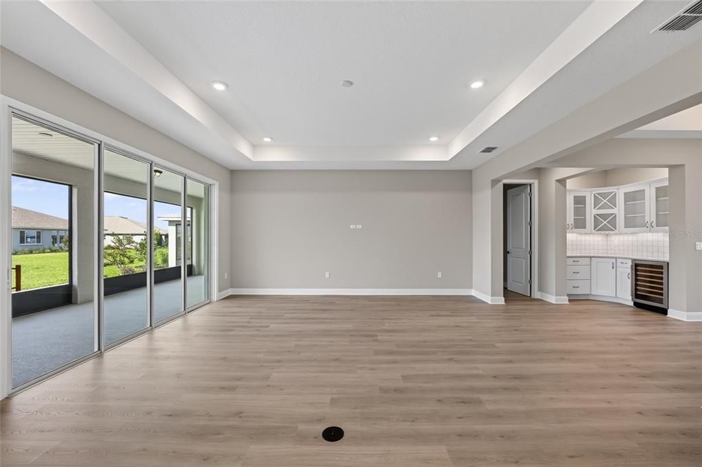For Sale: $548,400 (3 beds, 3 baths, 2373 Square Feet)
