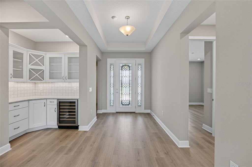 For Sale: $548,400 (3 beds, 3 baths, 2373 Square Feet)