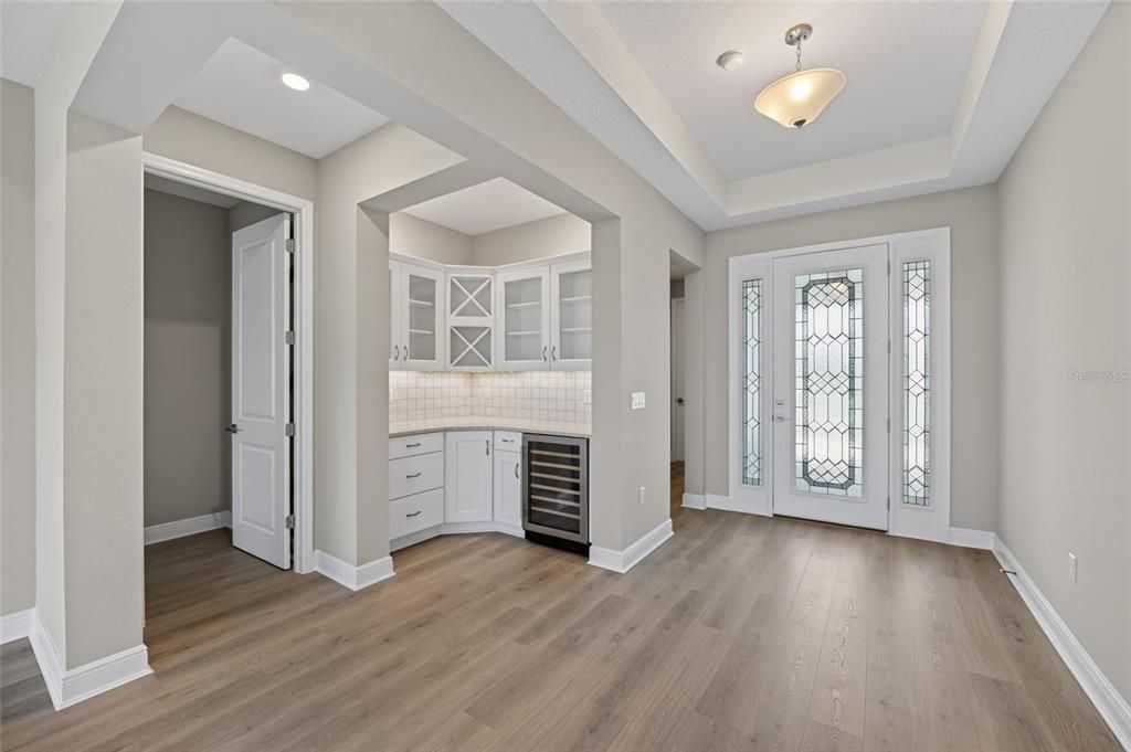 For Sale: $548,400 (3 beds, 3 baths, 2373 Square Feet)