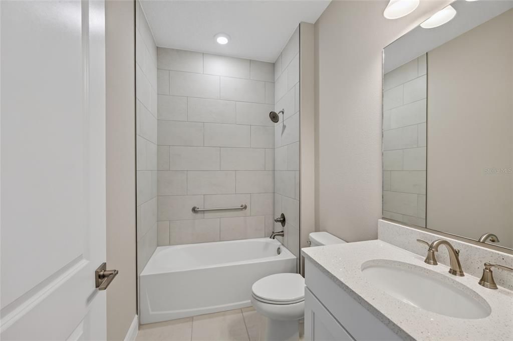 For Sale: $548,400 (3 beds, 3 baths, 2373 Square Feet)