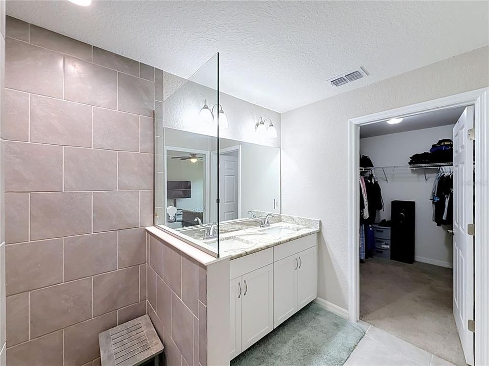 En Venta: $399,500 (3 camas, 2 baños, 1760 Pies cuadrados)