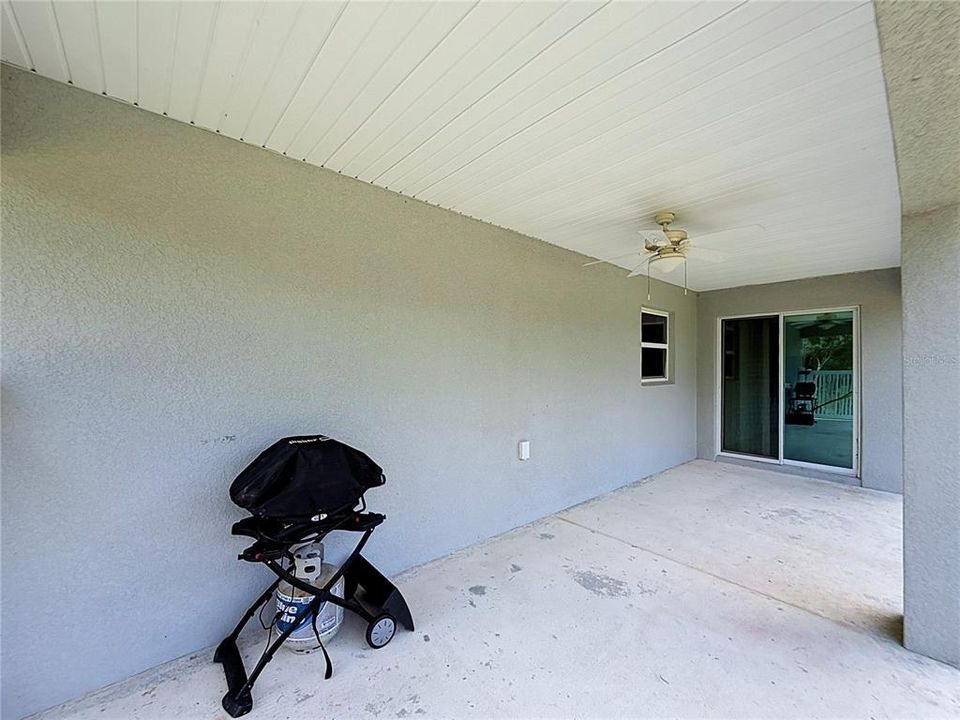 En Venta: $399,500 (3 camas, 2 baños, 1760 Pies cuadrados)