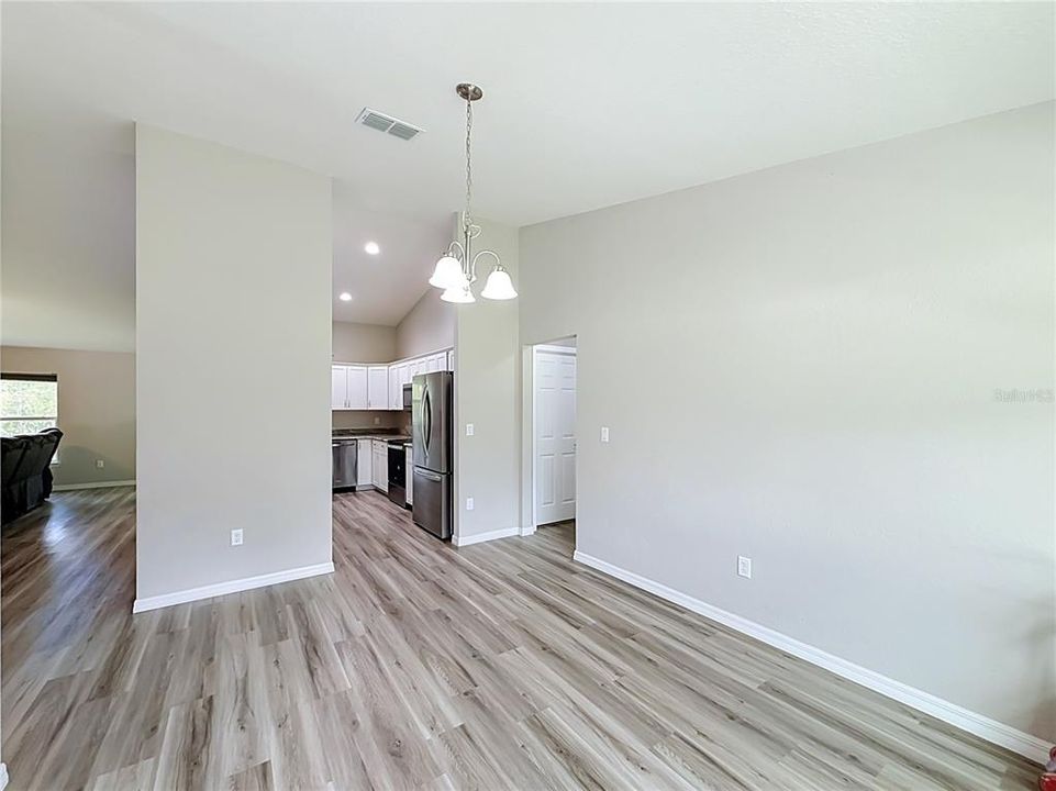 En Venta: $399,500 (3 camas, 2 baños, 1760 Pies cuadrados)