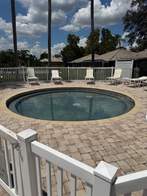 For Sale: $135,000 (2 beds, 2 baths, 784 Square Feet)