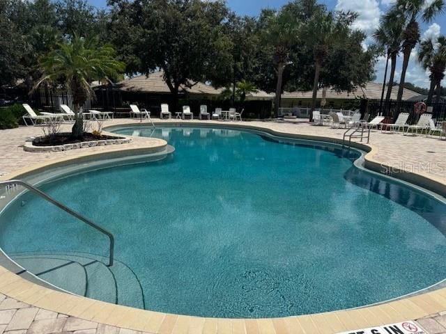For Sale: $135,000 (2 beds, 2 baths, 784 Square Feet)